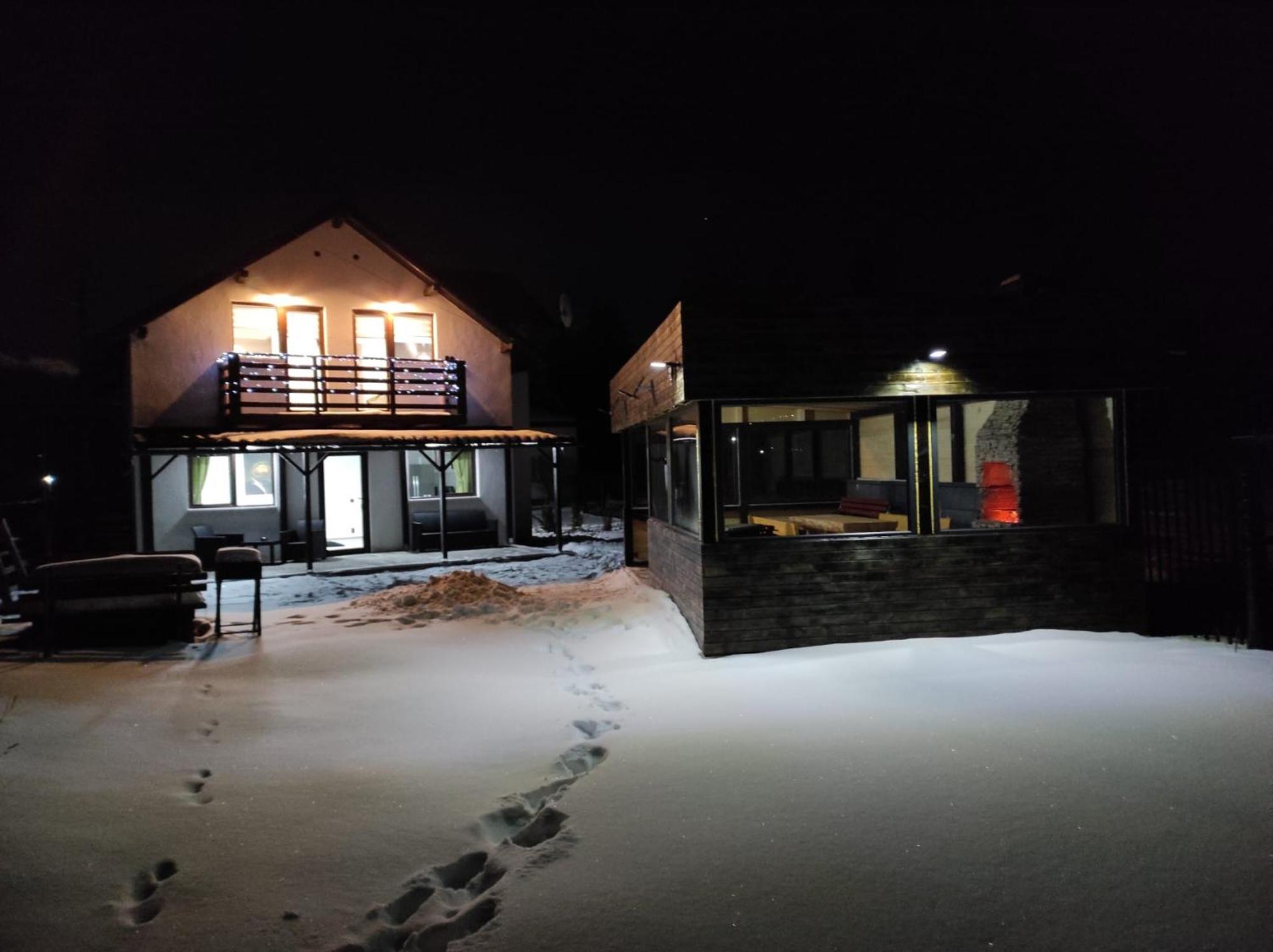 Vila Raisa Neagra Sarului Exteriér fotografie