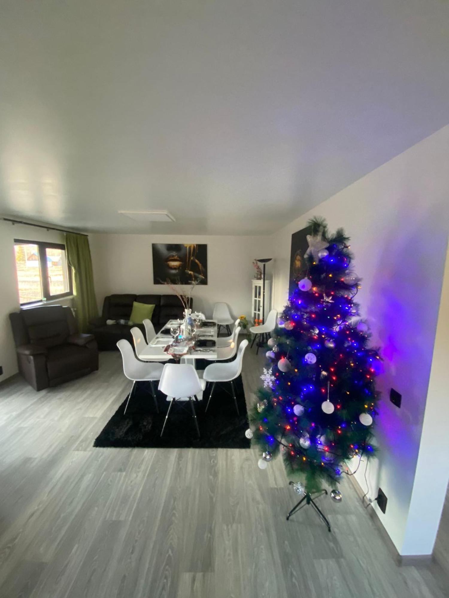 Vila Raisa Neagra Sarului Exteriér fotografie