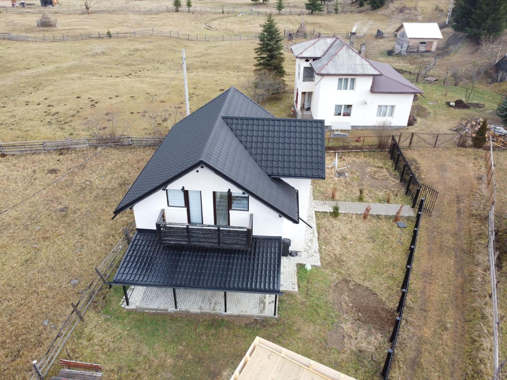 Vila Raisa Neagra Sarului Exteriér fotografie