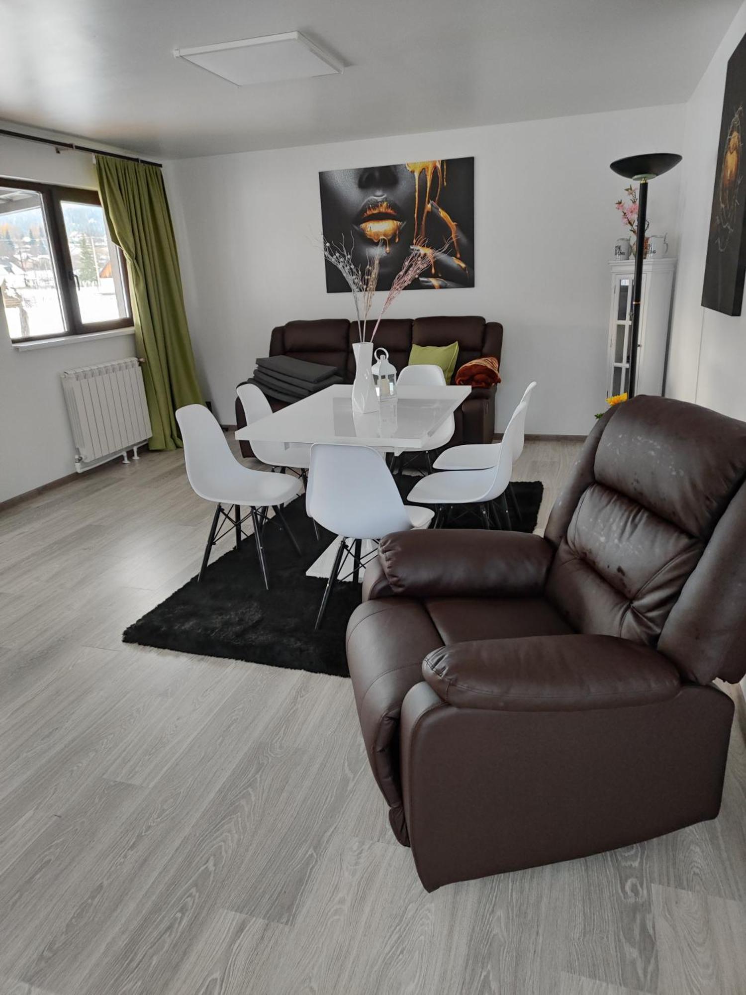Vila Raisa Neagra Sarului Exteriér fotografie